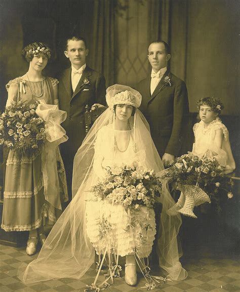 flowers for vintage wedding|old time wedding photos.